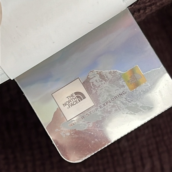 Brand New The North Face Urban Embossed Beanie Cuffed Hat Coal Brown Stretch Cap - Picture 11 of 12